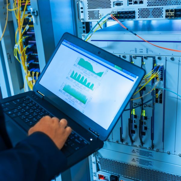 佐賀で電気工事士の資格を持った方を求人しております