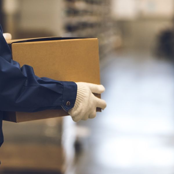 佐賀で電気工事業務をする正社員を募集しております